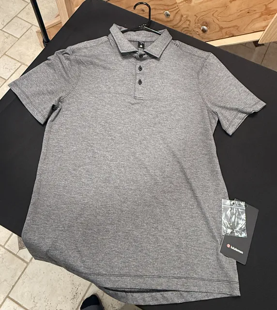 Lululemon Evolution Polo Size M Gray Short Sleeve Performance Golf Shirt