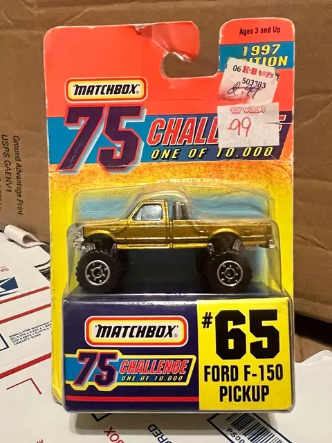 Matchbox 75 Challenge 1997 #65 Ford F-150 Pickup Gold