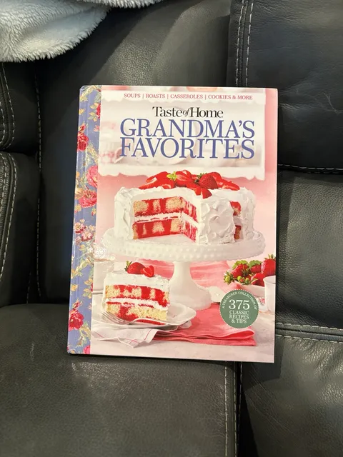 Taste Of Home Grandma's Favorites Cookbook