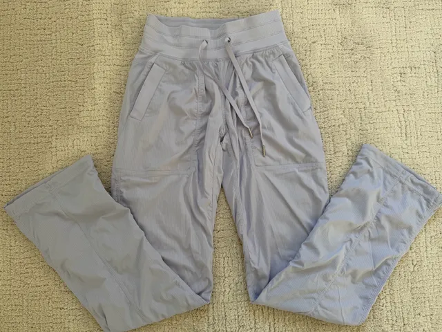Lululemon Dance Studio Mid-Rise Pant Regular size 0