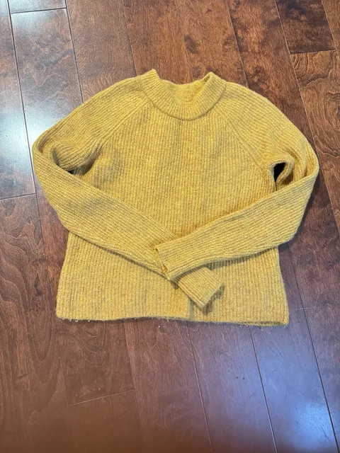 Banana Republic Ribbed Wool Blend Crewneck Sweater Size S Mustard Yellow