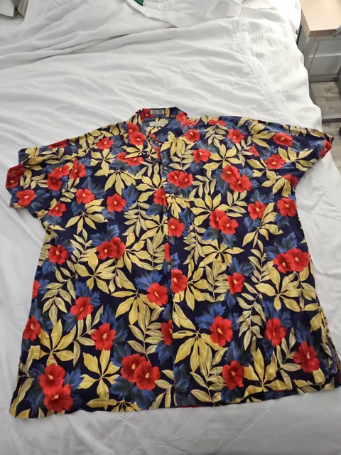 Cutter & Buck Floral Hawaiian Shirt Size 3XB Blue Red Yellow