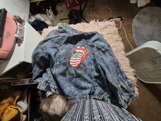 The Rolling Stones Denim Jacket Size XXL Acid Wash US Flag Tongue Logo