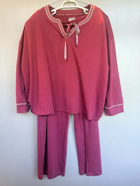 MUK LUKS Womens 3X Plus Pajama Set Burgundy Embroidered Lounge Top Pants