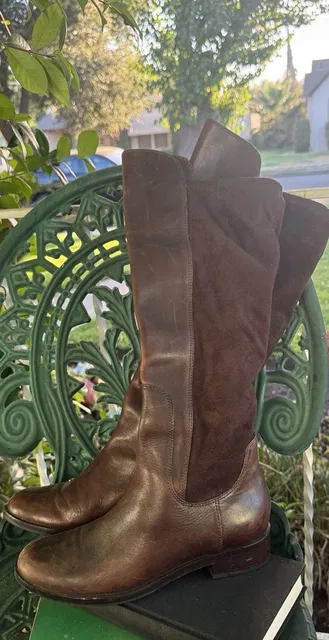 Nike Air Leather Equestrian Boots Size 8B Brown