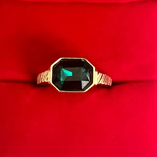 Gold Tone Emerald Cut Green Gemstone Statement Ring Size 7