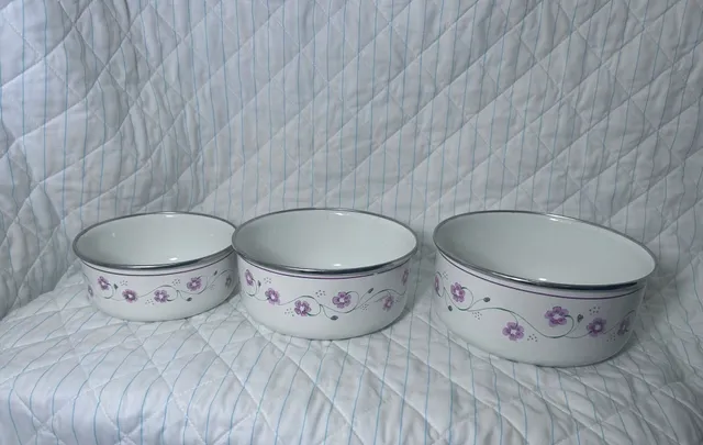 Vintage Enamel Nesting Bowls Floral Purple White Set of 3