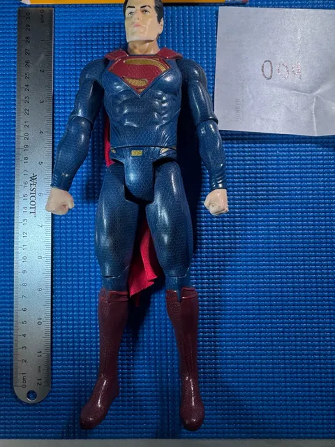 DC Comics Superman Action Figure 12 Inch
