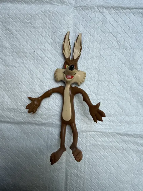 Vintage Looney Tunes Wile E Coyote Bendy Action Figure
