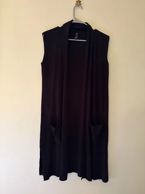 genx Long Vest Size S Black Open Front Sleeveless Cardigan