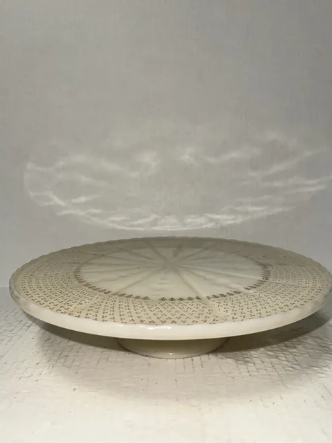 Vtg Anchor Hocking Cake Plate Stand ~ Ivory Milk Glass W/ Gold Fleur De Lis 10”W