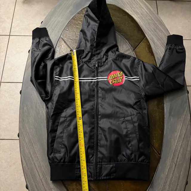 Santa Cruz Classic Dot Hooded Windbreaker kids Size S Black