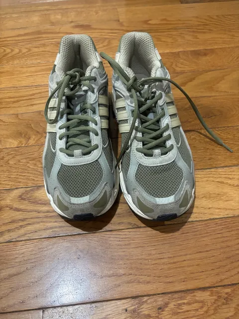 adidas Response CL Men’s Size 10 Olive Green Gray Beige Retro Sneakers