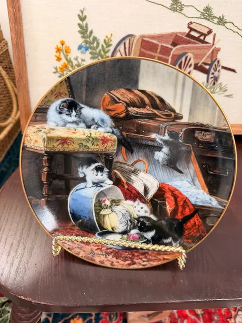 Cute Cat Plate Henriette Ronner Collectible Decorative Plate Playing Kittens