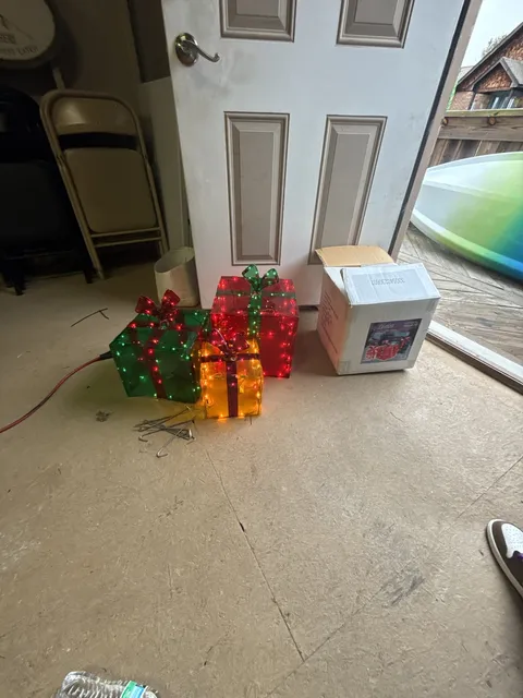 Brilliant Gels 3D Set Of 3 Lighted Christmas Gift Boxes