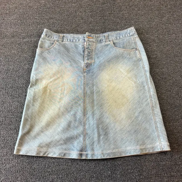 Royal Robbins 2000s button fly Denim Skirt Size 14