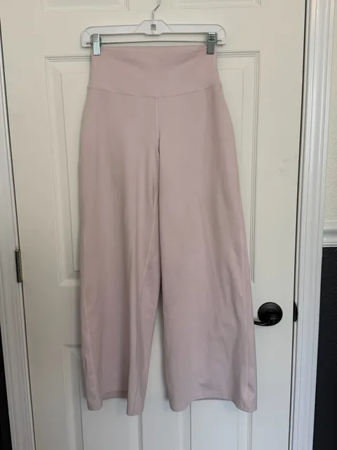 Gilly Hicks Recharge Wide Leg Pink Active Pants