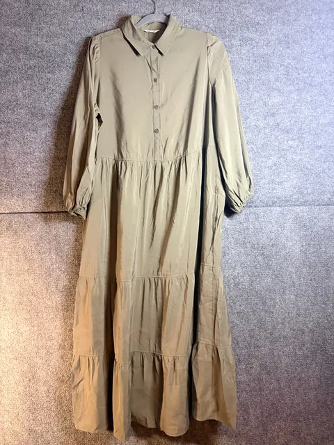 Max Studio London Dress Size L Green Tiered