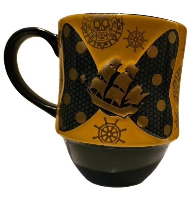 Disney Minnie Mouse The Main Attraction Pirates of the Caribbean Mug 2020