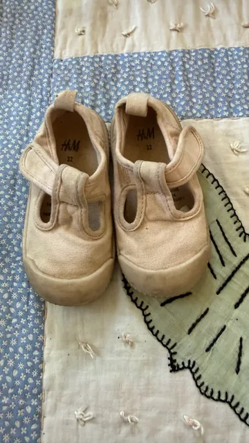 H&M Canvas T-Bar Shoes Size 22 Pink
