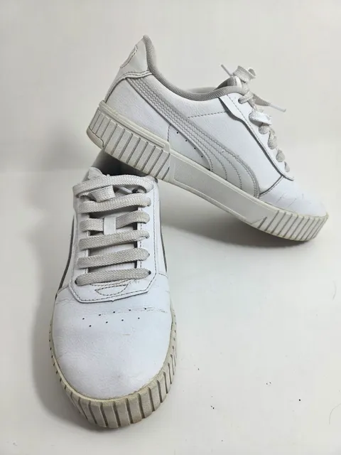 Puma Carina 2.0 Size 8 White Sneakers