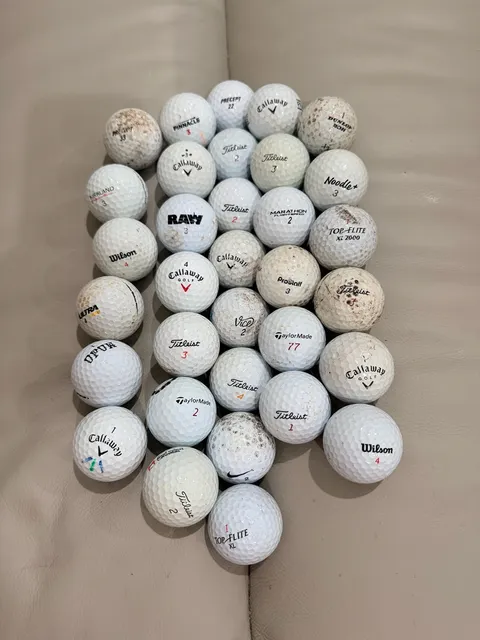 Mixed Assorted Used Golf Balls Lot of 33 Titleist Callaway Topflite Taylormade Nike Wilson