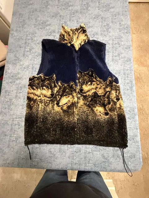 Mazmania Wolf Fleece Vest Size M Blue Black Faux Fur Wildlife Print USA