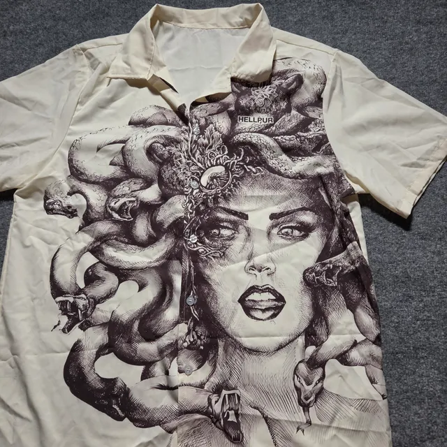 HELLPUR Short Sleeve Button Down Shirt Size M Medusa Graphic