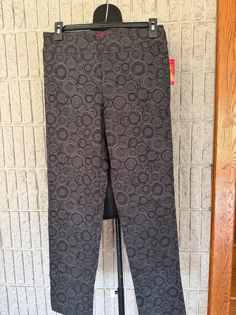902 Krazy Larry Pull On Pants Size 6 Black Geometric
