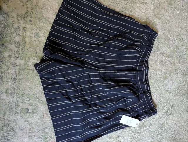 Time and Tru Striped Shorts Size M 8-10 Black White Pinstripe New with Tags