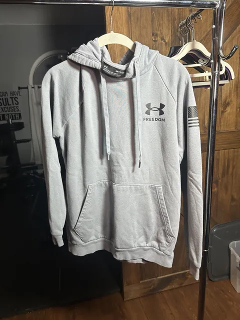 Under Armour Freedom Hoodie Size Small Gray