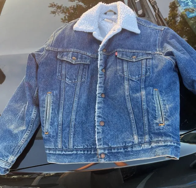 Levi's Sherpa Trucker Jacket Size M Blue Denim Fleece Collar