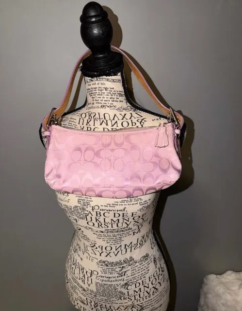 Vintage COACH 6094 Pink Signature Baquette