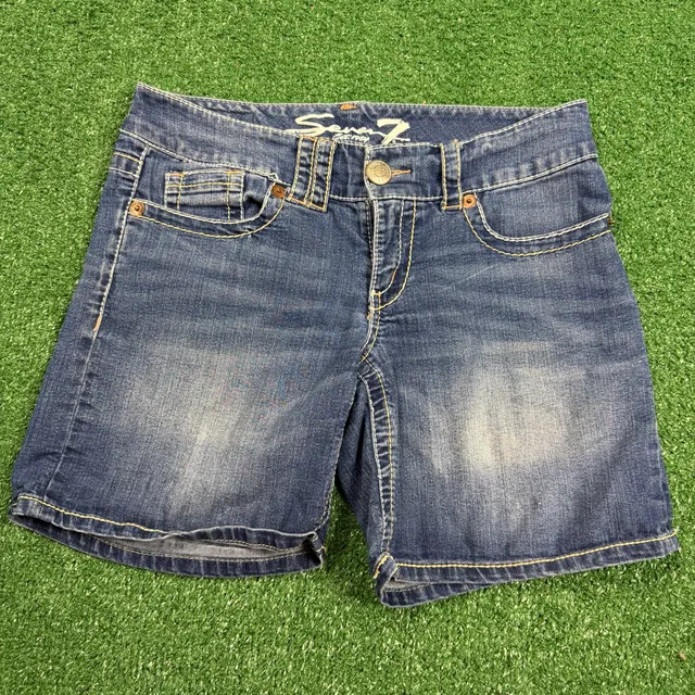 Seven7 Denim Shorts Size 29 Blue Distressed Jean Shorts