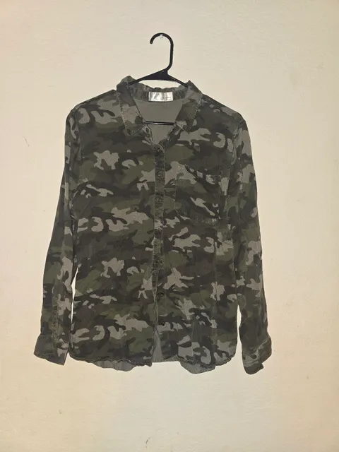 Camo Long Sleeve Shirt XL 16-18