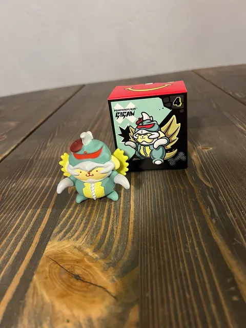 Sanrio Godzilla Hello Kitty and Friends Pompompurin Gigan Figure with Box