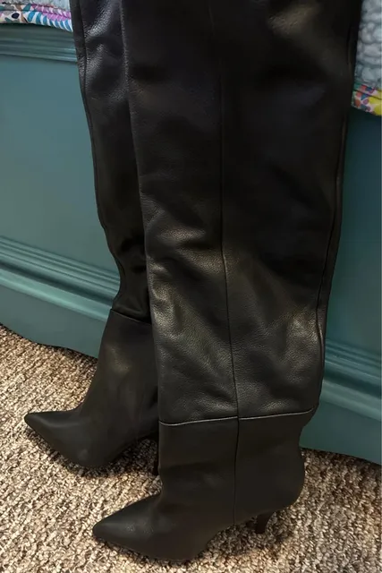 Women’s new wo box Steve Madden black leather over the knee heeled boots 5.5