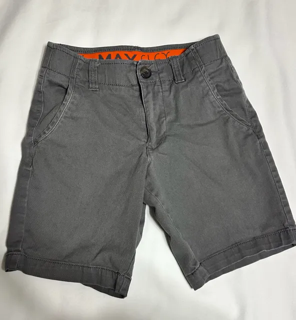Urban Pipeline Max Flex Shorts Size 8 Gray Chino