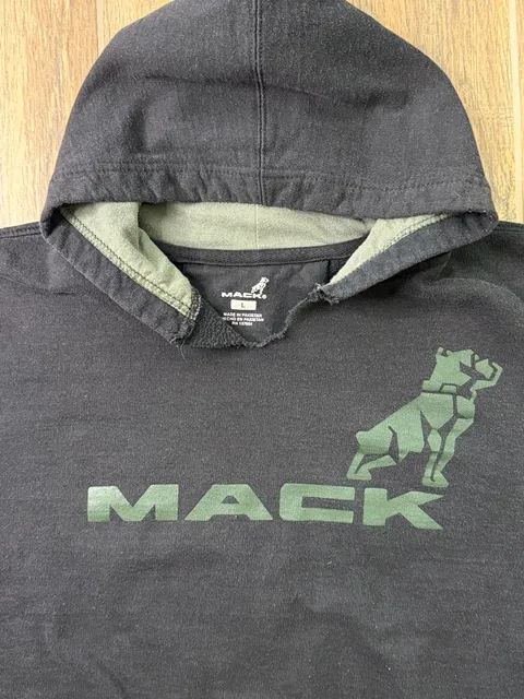 Vintage Mack Trucks Hoodie Size L Black Green Bulldog Logo Pullover Sweatshirt