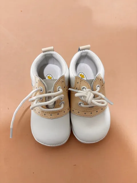 Angel Baby Shoes Oxford Size 4 White Tan Leather