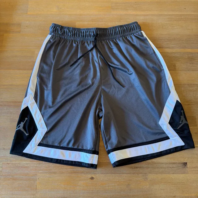 NWT Jordan Dri-FIT Diamond Basketball Shorts Grey Black Men Sz L Large Gym Mesh
