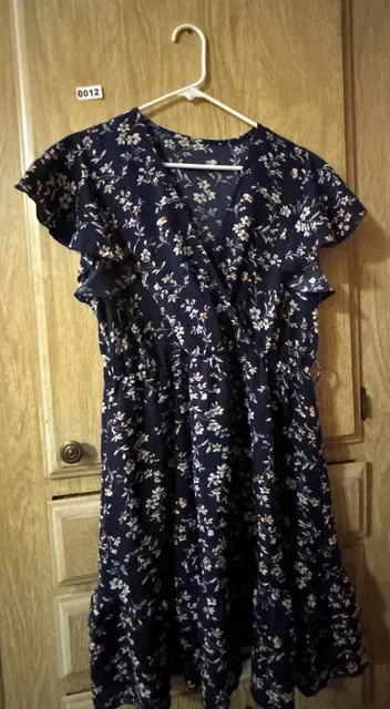 Hapsha Floral Dress Size XL Navy Blue Flutter Sleeve V-Neck Midi