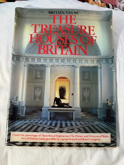 The Treasure Houses of Britain Magazine 1985 Vintage