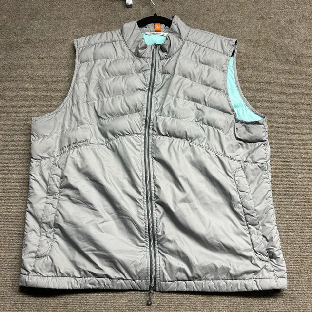 Peter Millar All Course Quilted Vest Size XL Gray Water Resistant Full Zip