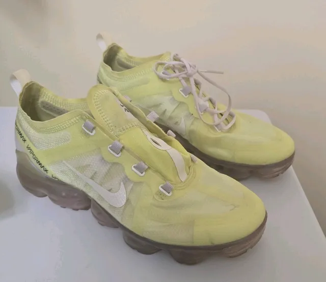 Nike Air Vapormax 2019 SE Yellow Running Shoes CI1246-302 Women’s Size 7.5