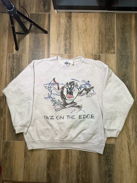 Vintage Looney Tunes Taz On The Edge Sweatshirt Size L Gray Vintage