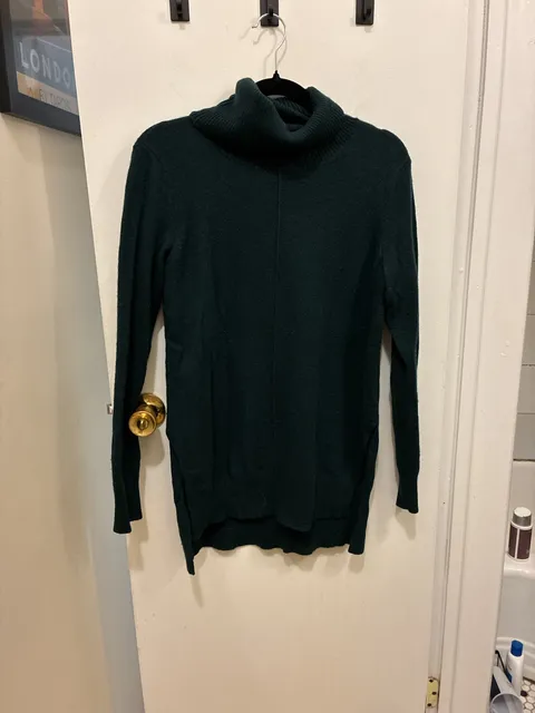 St. Tropez West Cashmere Turtleneck Sweater Size L Green