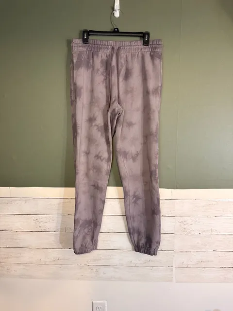 Aritzia TNA Sweatpants Size M Purple Tie Dye Joggers