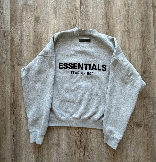 Fear of God ESSENTIALS Oversized Crewneck Sweatshirt – Heather Gray