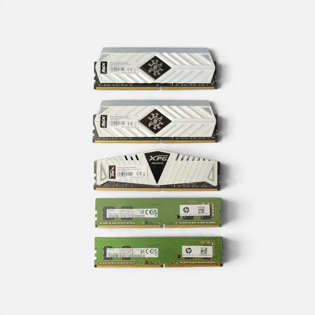 36gb total gddr4 3200 mghz ram sticks. Lot of 5.